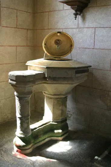 Les fonts baptismaux, photo 3