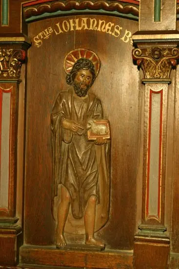Maître autel au début du XXème siècle et actuellement, photo 5