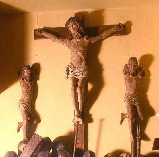 Jésus est crucifié : église Saint-Jacques de Locquirec